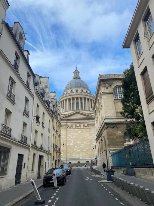 Appartement A Deux Pas Du Pantheon Avec Balcon Paris Exterior photo